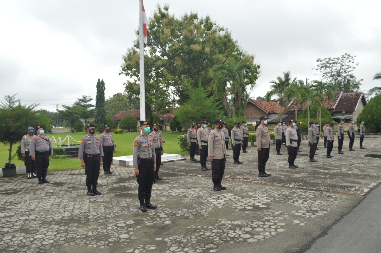 Puluhan Personel Polres Tulang Bawang yang disiagakan
