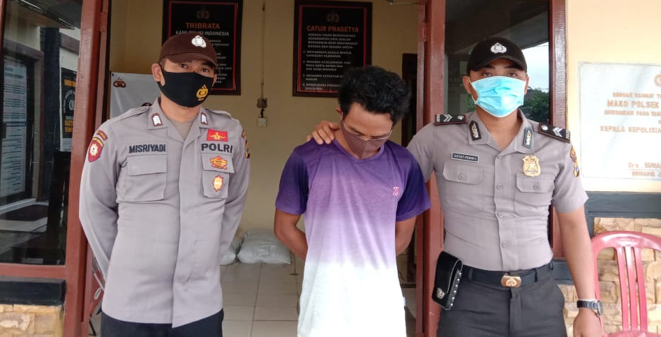Pelaku pembunuhan berencana berinisial MT (26), yang dibekuk petugas