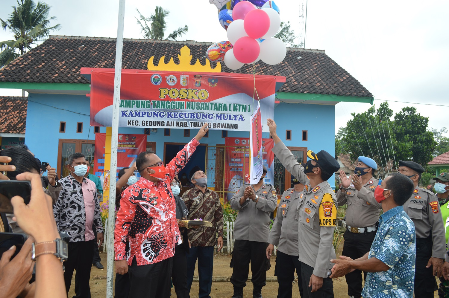 Peresmian secara simbolis Kampung Tangguh Nusantara