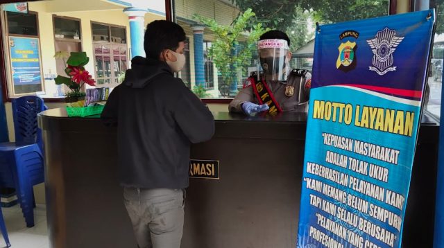 Sosialisasi ZI kepada pemohon SIM
